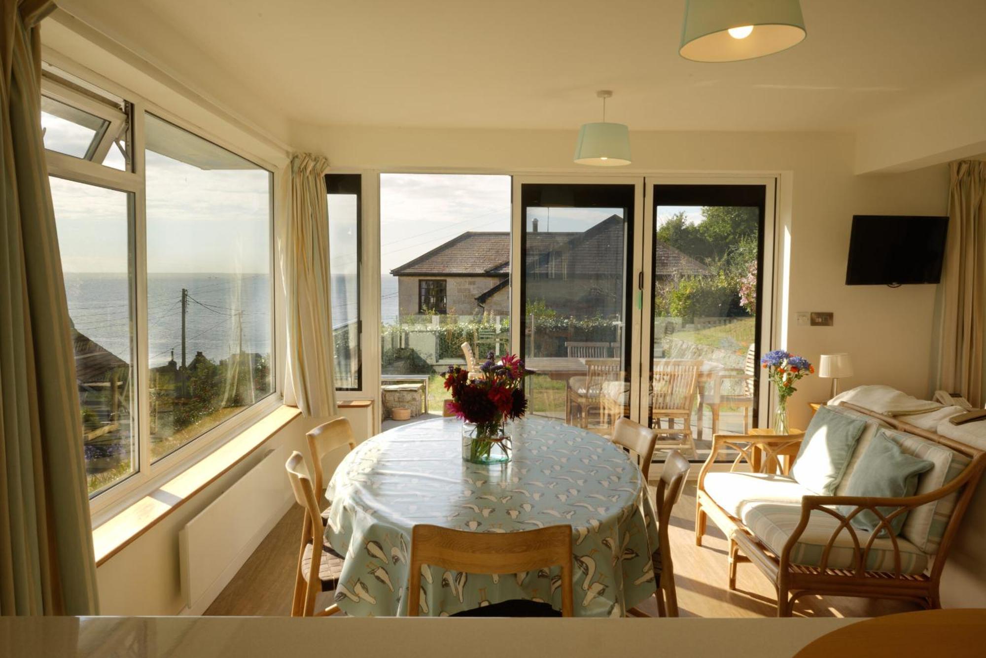 Spinnaker Cadgwith Holiday Home Exterior photo