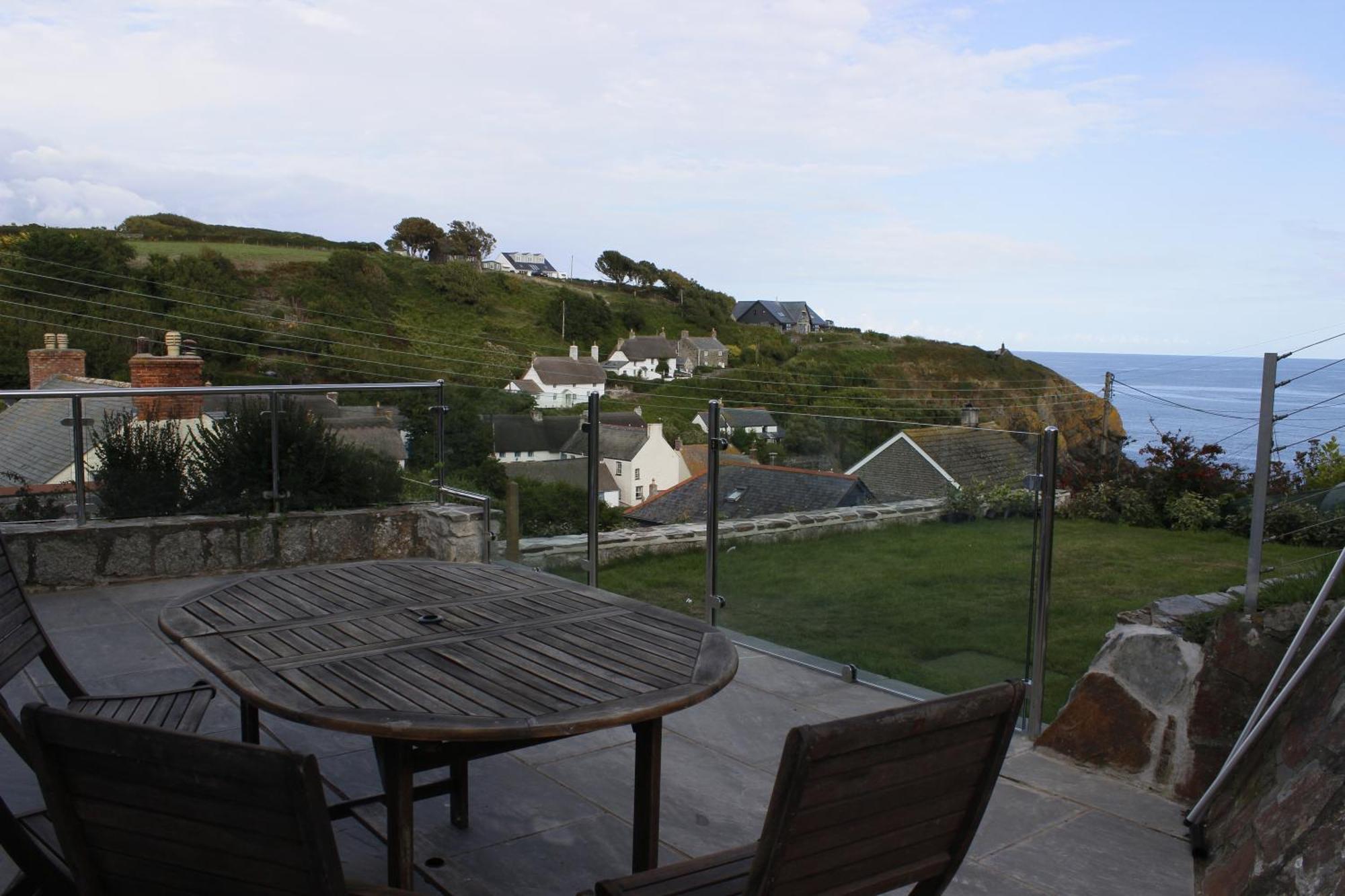 Spinnaker Cadgwith Holiday Home Exterior photo